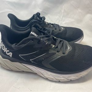 Hoka One One W ARAHI 5 Black White 1115012 Womens Shoes Sneakers Size 6D